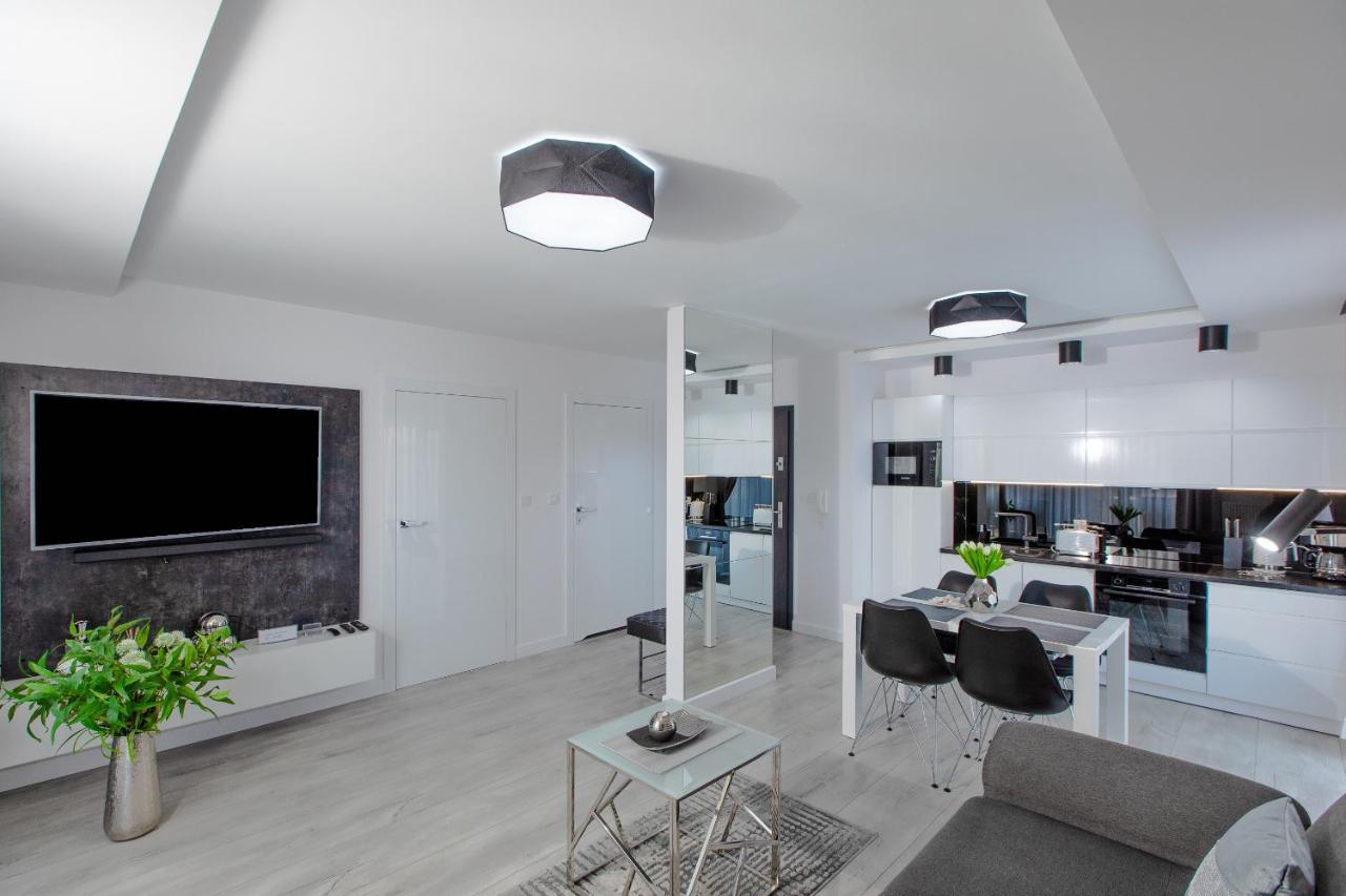 Apartament Linia Komfortu Gardenia Dziwnow Z Widokiem Na Morze Epapartamenty Kültér fotó