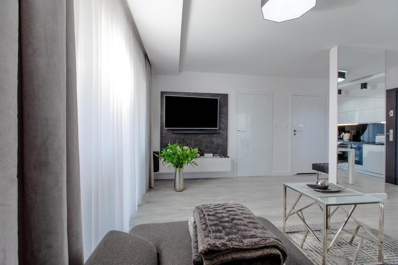 Apartament Linia Komfortu Gardenia Dziwnow Z Widokiem Na Morze Epapartamenty Kültér fotó