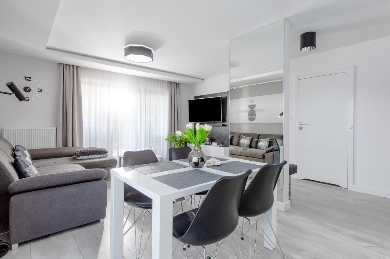 Apartament Linia Komfortu Gardenia Dziwnow Z Widokiem Na Morze Epapartamenty Kültér fotó