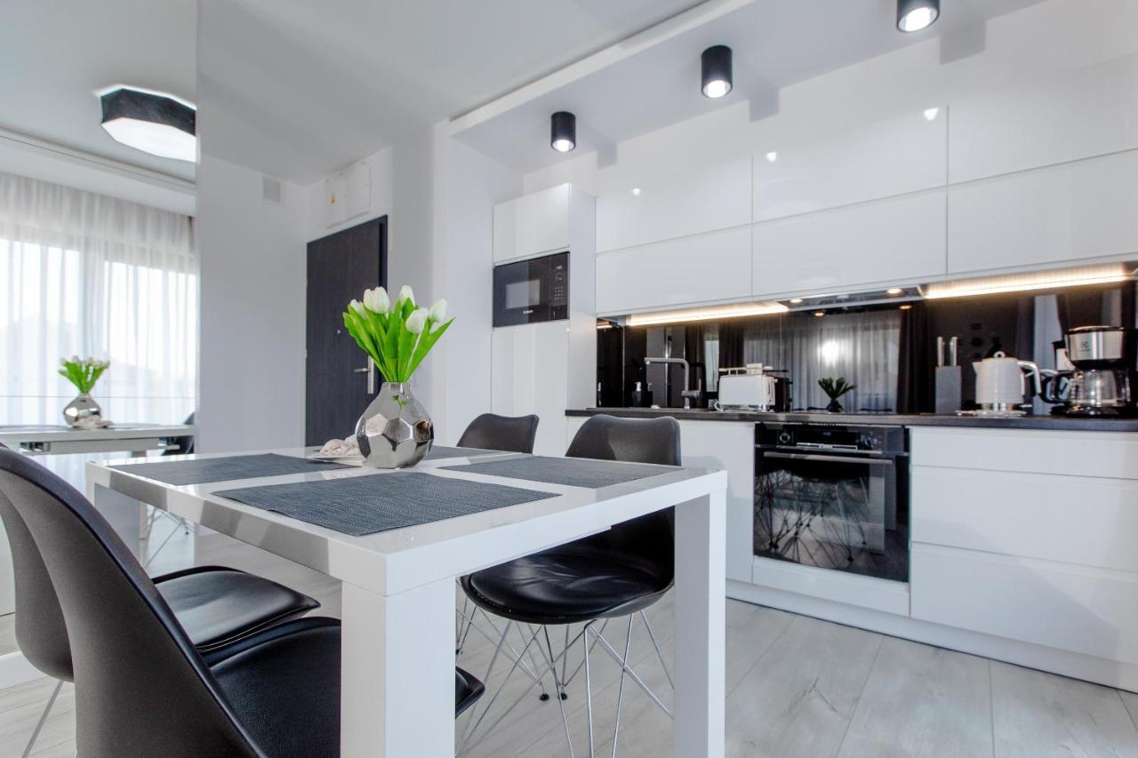 Apartament Linia Komfortu Gardenia Dziwnow Z Widokiem Na Morze Epapartamenty Kültér fotó